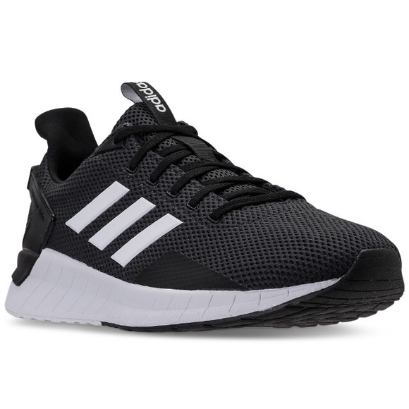 New in Box Adidas Men's Questar Ride NWT New in Box Adidas Men's Questar Ride NWT